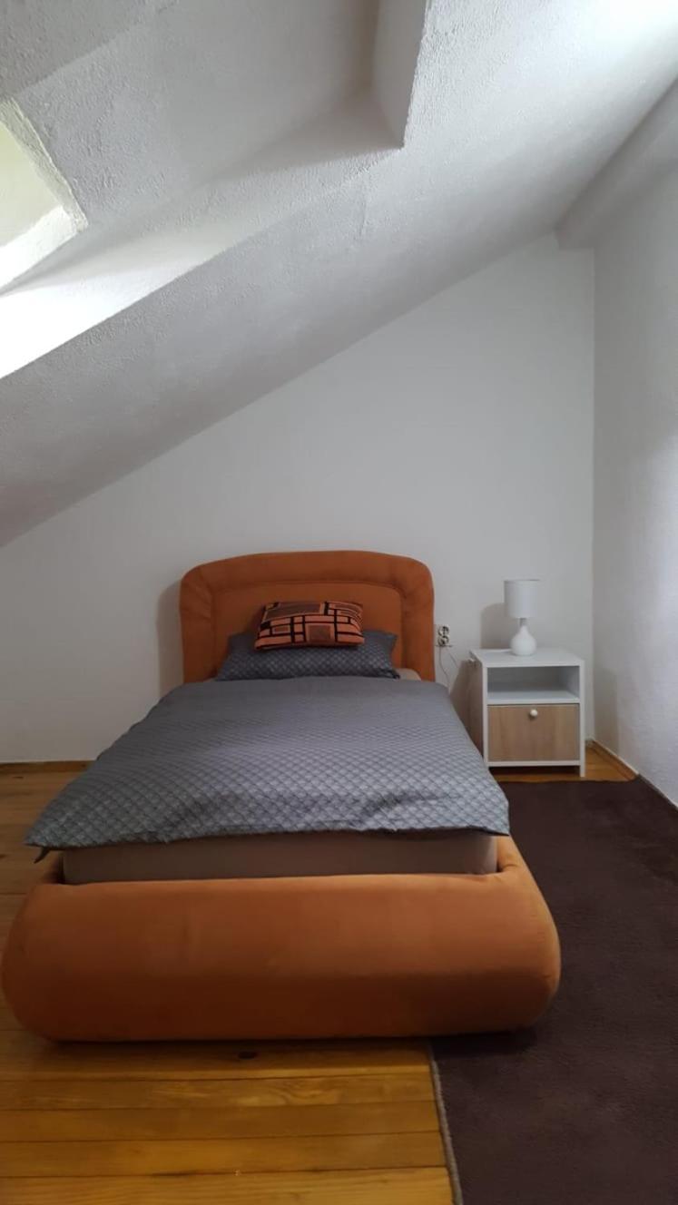 Apartman "Em" Bihać Buitenkant foto