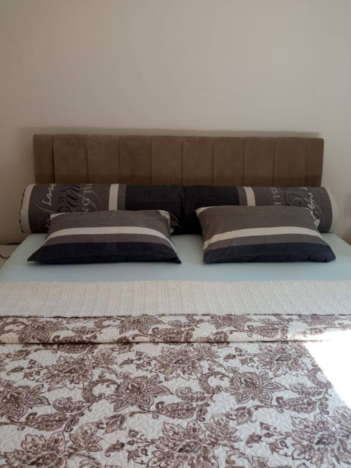 Apartman "Em" Bihać Buitenkant foto