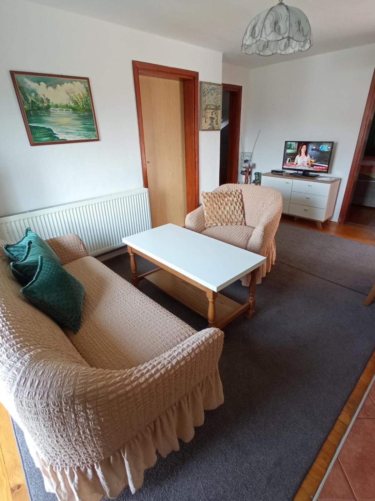 Apartman "Em" Bihać Buitenkant foto